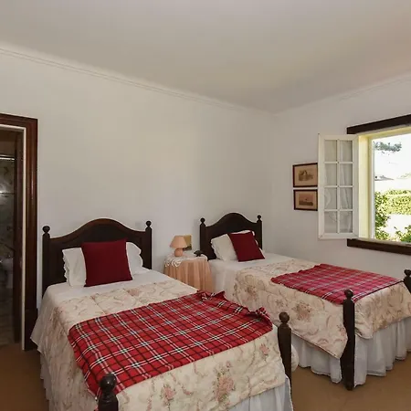 Charming House With Garden And Pool 乡村民宿 *
