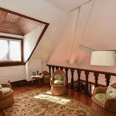 乡村民宿 Charming House With Garden And Pool