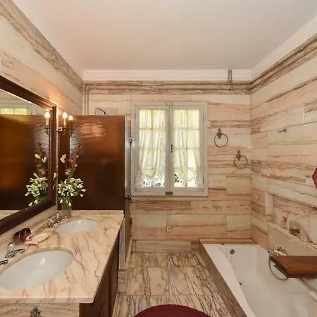 منزل ريفي Charming House With Garden And Pool